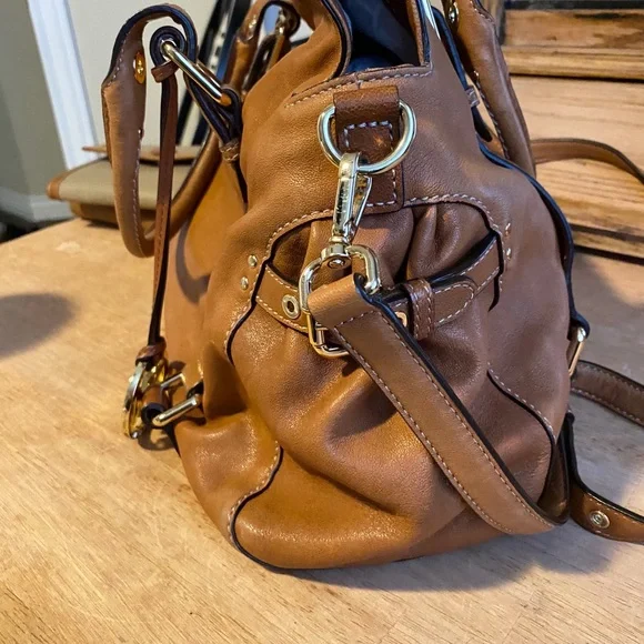Michael Kors Tan Leather Bag - Picture 5 of 16